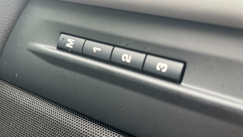 Land Rover Range Rover Evoque 2.0 D200 Dynamic HSE 5dr Auto Diesel Hatchback